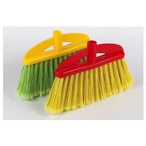 kerti seprű fa nyéllel finom szálú