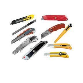 kések, pengék, ollók